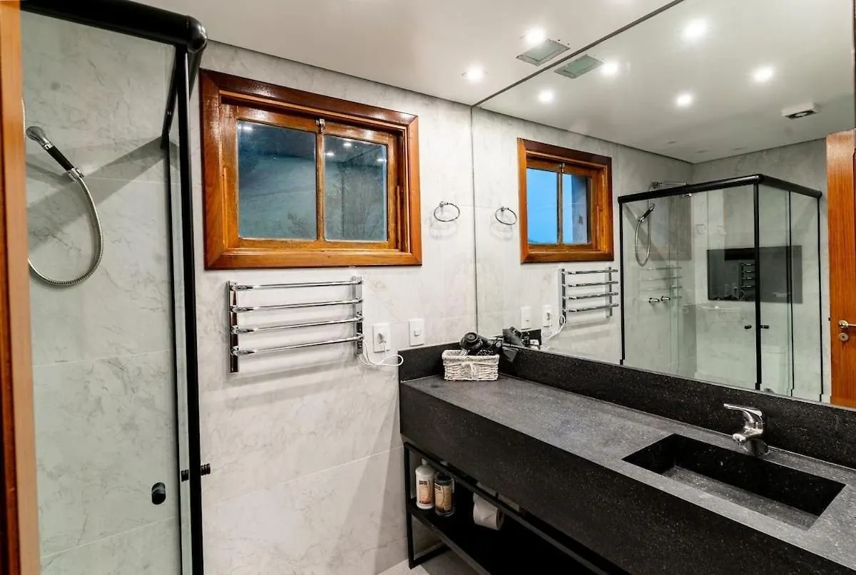 ホテル Flat 5 Estrelas Em Campos do Jordão ブラジル